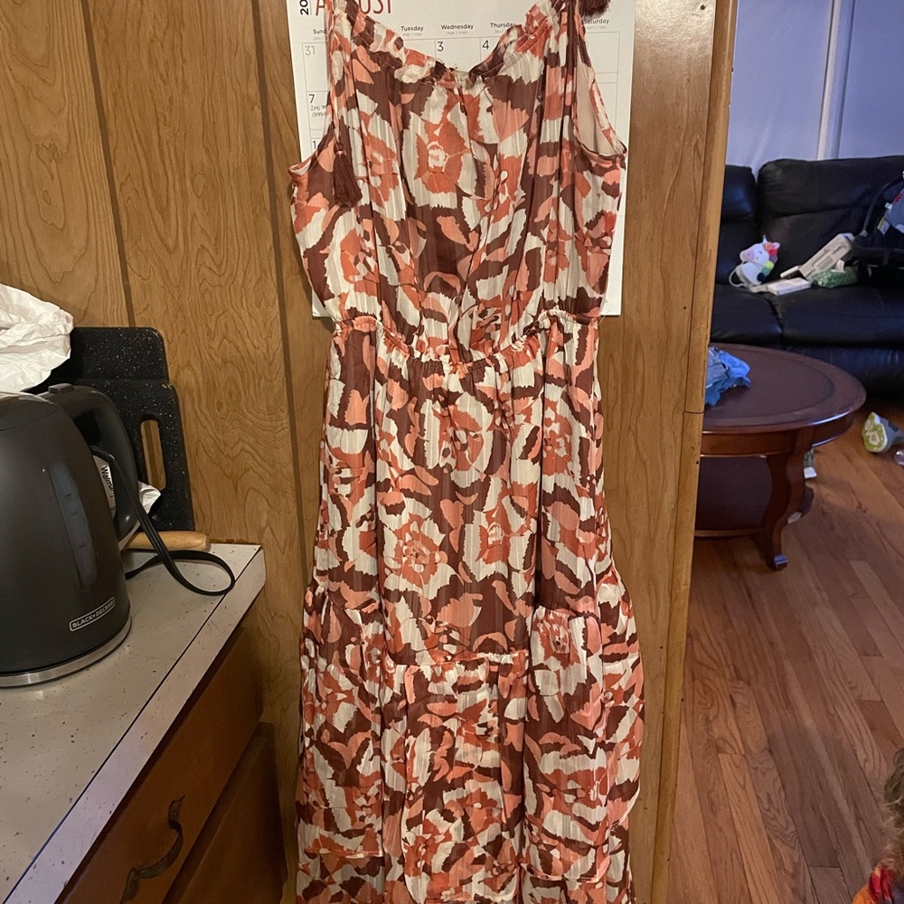 NWOT floral halter maxi dress
